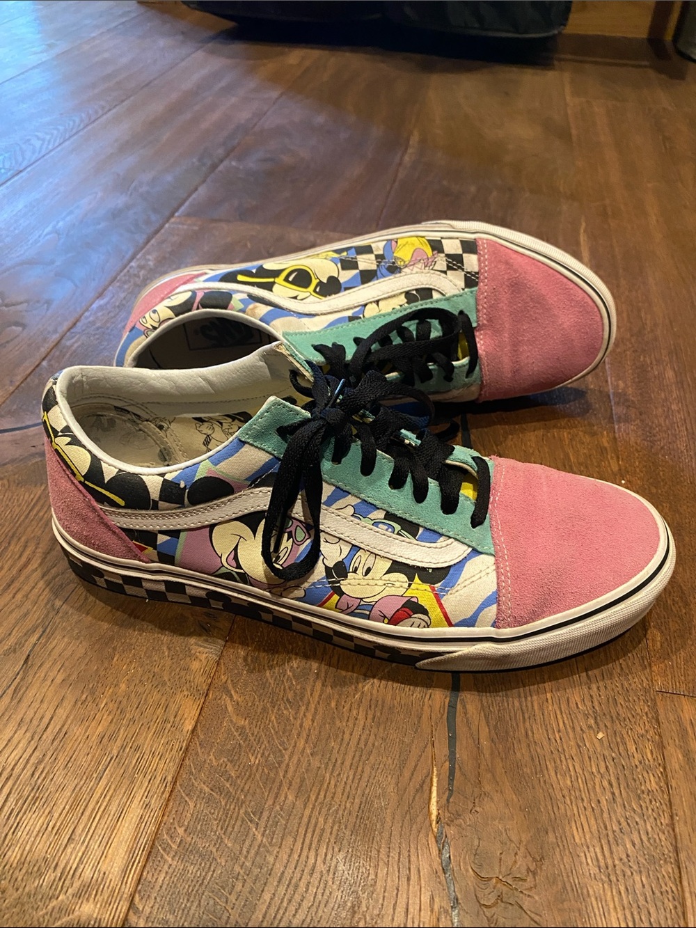 Disney Vans Old Skool X 80s Mickey Mouse Sneakers Mens 10.5 Womens 12